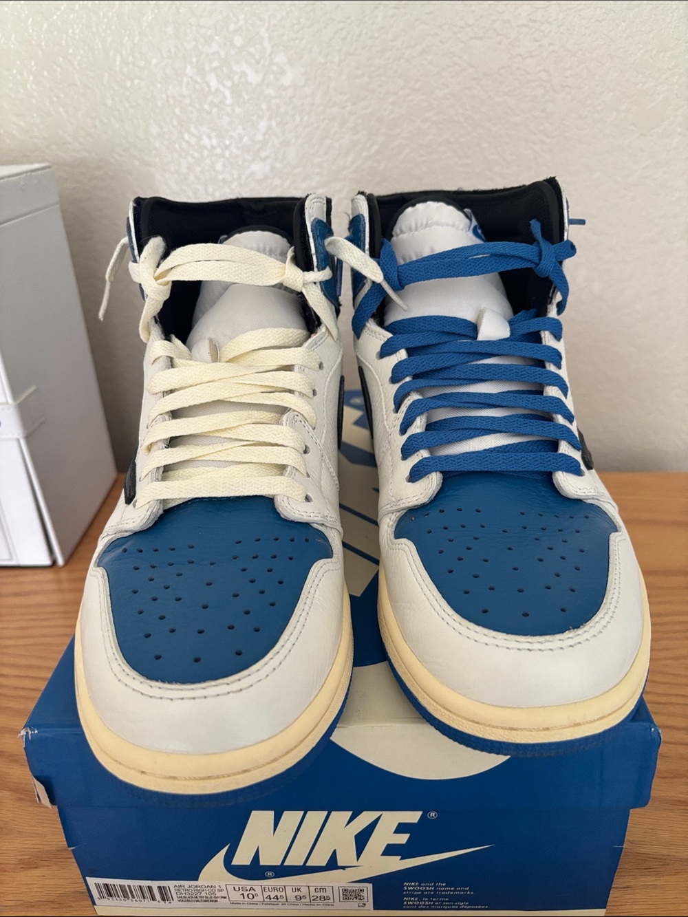 Nike Air Jordan 1 Travis Scott Concrete REPS - Picture 2 of 8